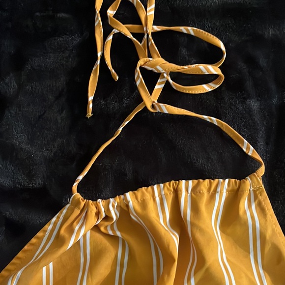 SHEIN Mustard Colored Romper - Picture 3 of 4